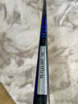 Hokejka CCM Ribcor Triggger 9k - 2