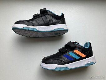 Tenisky tmavé 29 Adidas Switch - 2