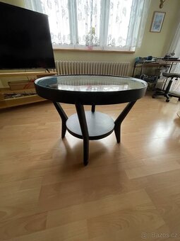 Kulatý stolek retro - 2