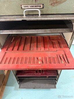 Dílenská skříň TOS - 2