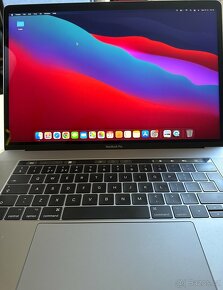 Macbook pro 15 inch 2017 Touch Bar +original charger - 2