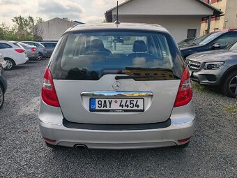Mercedes-Benz Třídy A A 180 Automat - 2