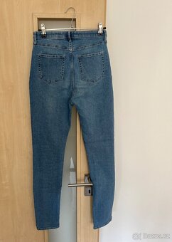 Dívčí sv. modré jeansy H&M, vel. 170, velká sleva. - 2