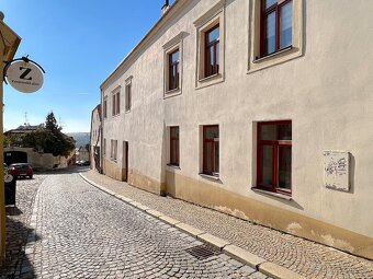 Pronájem bytu 1+1, 39 m2 v centru města Znojma - 2