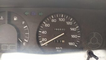 Toyota Corolla - 2