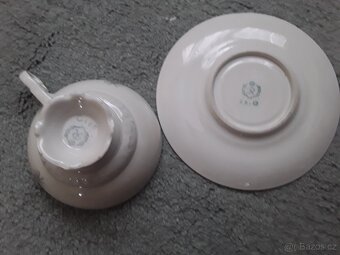 Hodnotný konvolut starož.porcelánu-skla - 2