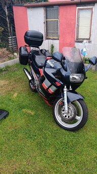 Suzuki gsx600 - 2
