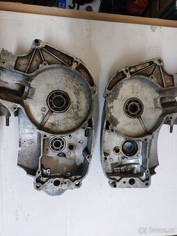Jawa 250/353 - kartery motoru párové - 2