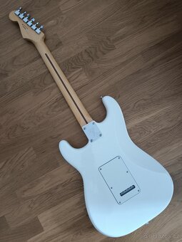 Fender Player Stratocaster - 2