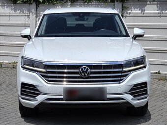 Volkswagen Touareg 3,0 TDi 210kW 4M Eleg.Vent.sed. ČR 1.maj - 2