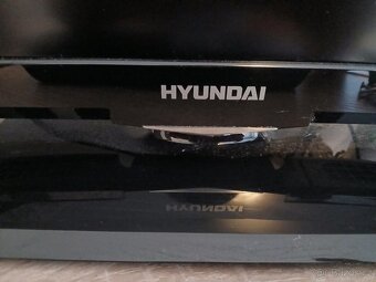 Prodám smart TV Hyundai 22 palcu - 2