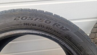 Zimní pneu Pirelli 205/50/17 - 2