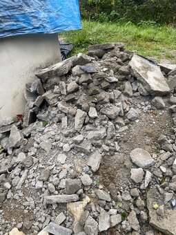 Betonové žlaby a suť - 2