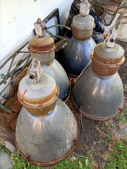 Staré Velké Industriální Tovární Lampy - 2