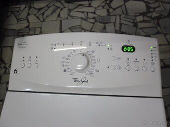 Prodáme pračku Whirlpool na 5 kg prádla, horní plnění - 2