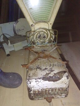 Váha s pákovým dovažovánim. - 2