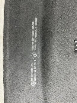 Plato do kufru golf 4 - 2