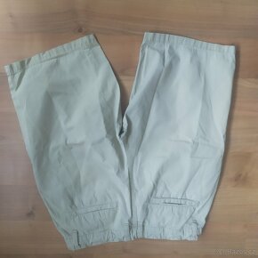 Světlé kraťasy, vel. 164, Zn. CaA - 2