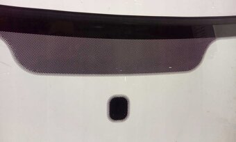 Land Rover Range Rover Sport čelní sklo - 2