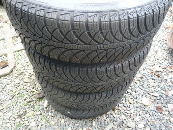 Prodám slušné pneu  zimní 175 65 14 - 2