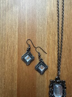 Náušnice a řetízek - 2