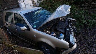 VW Golf 4 Special Edition 1.6 16v - 2