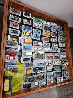 Modely autíček 1:43 z východního bloku,Ameriky, Evropy - 2