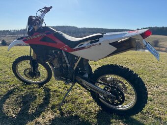 Husqvarna TE 250 - 2