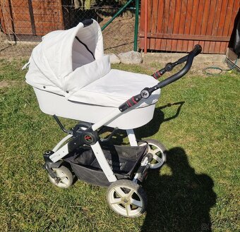 Kočárek Hartan - 2