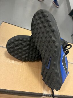 Prodám dětské turfy NIKE - 2