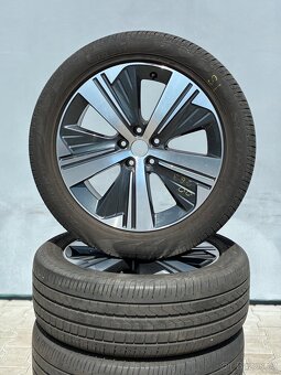 235/50 R19 5x112 Original Seat - 2