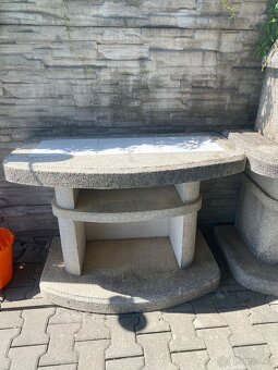 Betonovy stul ke grilu - 2