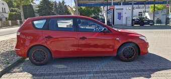 Hyundai i30 kombi, 1,6 CRDI 85KW - 2