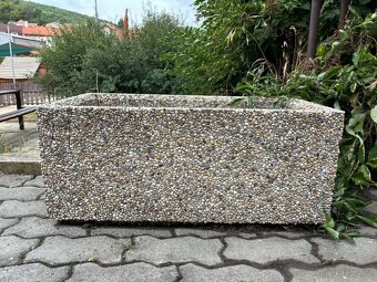 Betonový květináč - 2
