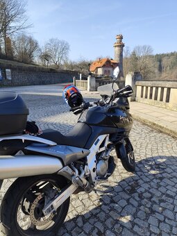 Suzuki DL 1000 - 2