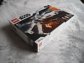 LEGO STAR WARS 75301 - 2
