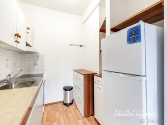 Pronájem bytu 2+kk, Za Mlýnem, Braník, 17490 Kč/měs, 37 m2 - 2