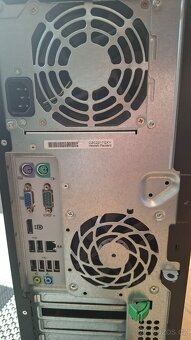 HP Compaq 8200 Elite - i5-2500 / 4 GB RAM - 2