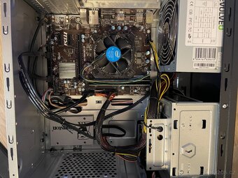 Stolní PC - i5-7400, 4GB RAM, SSD - 2