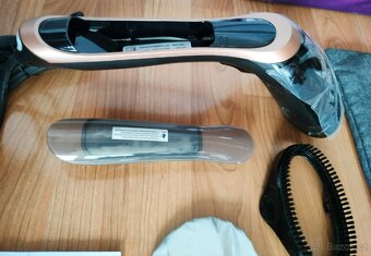 Ruční napařovač oděvů Philips GC365 - 2