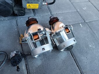Prodám originální Xenon přední světlomety VW Passat B5 - 2