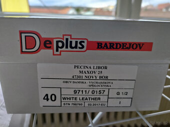 Bílé baleríny z kůže s mašličkou; vel. 40 - 2