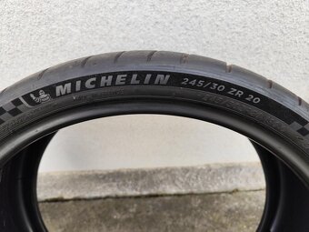 Michelin pilot sport cup 2 rozměr 245/30ZR20 - 2