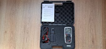Multimetr Voltcraft AT-400 se sondou - 2