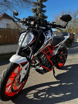 KTM DUKE 390 - 2