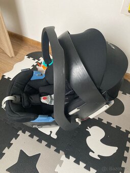 Dětská autosedačka - 2