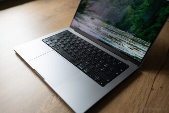 Macbook Pro M1 - 14"/ 16GB RAM / 1Tb SSD - 2