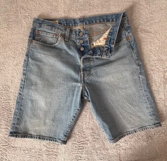 Levis kraťasy velikosti W31 - 2