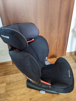 Dětská autosedačka Maxi Cosi Rodifix, 15-36kg - 2