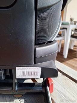 Britax Römer TRIFIX² i-SIZE – dětská autosedačka - 2